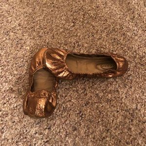 Scoop NYC Elasticized Ballet Flat - Bronze